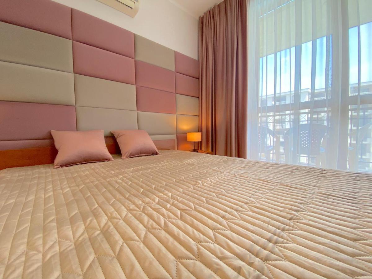 Cascadas Family Resort - Private Apartment - Bsr Pantai Sunny Bagian luar foto